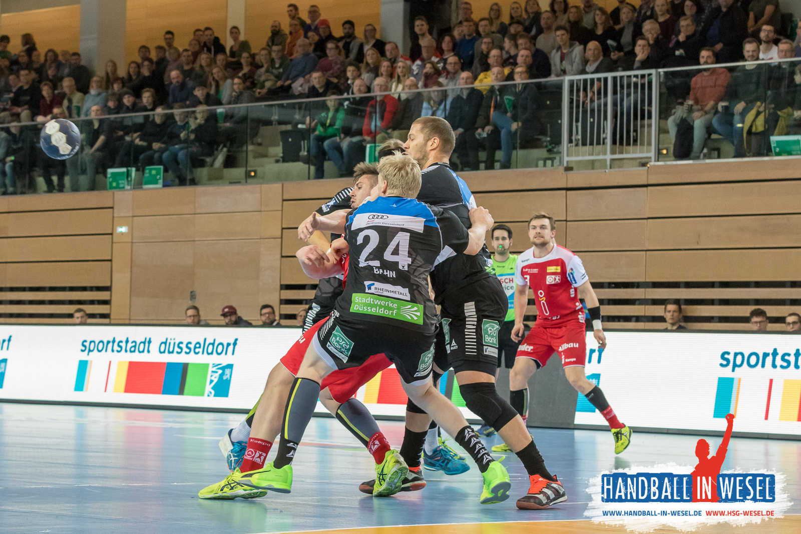 HC Rhein Vikings - TuSEM Essen 32:29 (17:14) / 2.Liga / DKB Hand